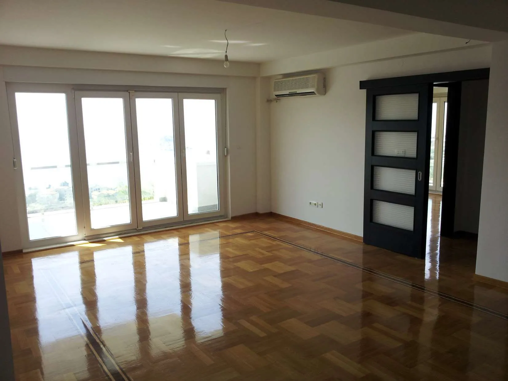 Apartment with sea view in Petrovac